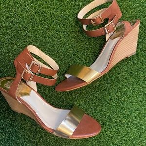 Vince Camuto Winca Wedge